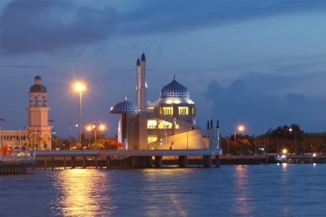 Masjid Pantai Padang akan Jadi Identitas Wisata Halal