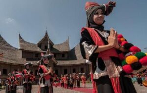 budaya matrilineal masyarakat minangkabau siap mendunia