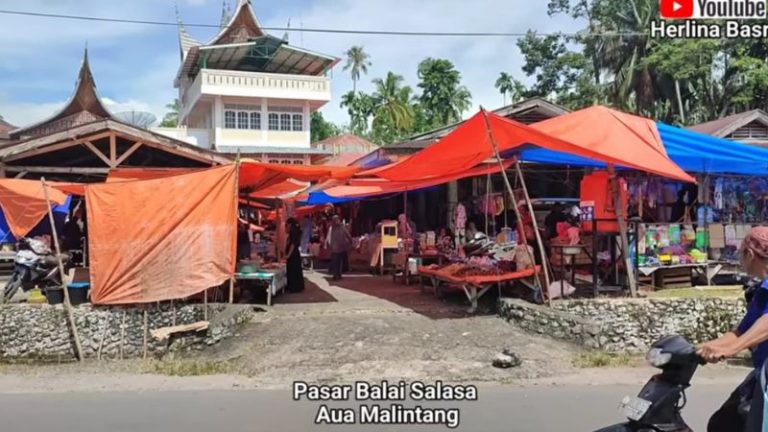 Berburu Kuliner Tradisional di Pasar Aur Malintang, Ada Godok Batinta hingga Lapek Durian