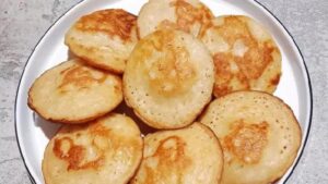 Yuk Intip 3 Resep Pinukuik, Pancake Khas Minang